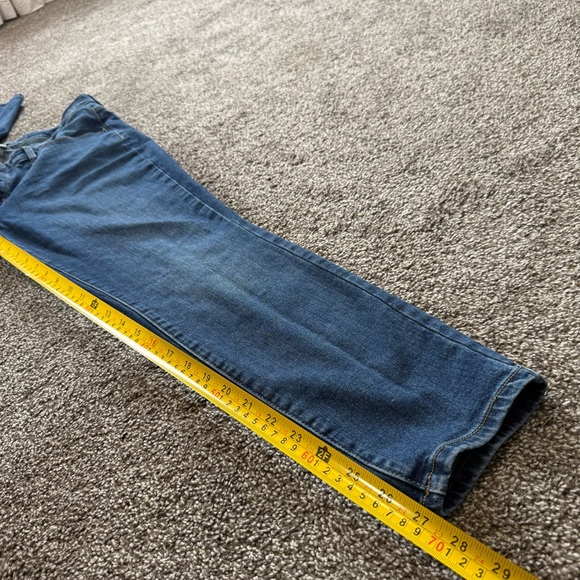 Universal Thread Jeans - Picture 7 of 9